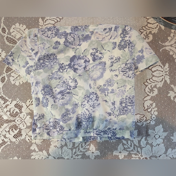 Rouje Bleu Flavie Button Down Pearl Floral Pastel Top Size 38 - Picture 8 of 10